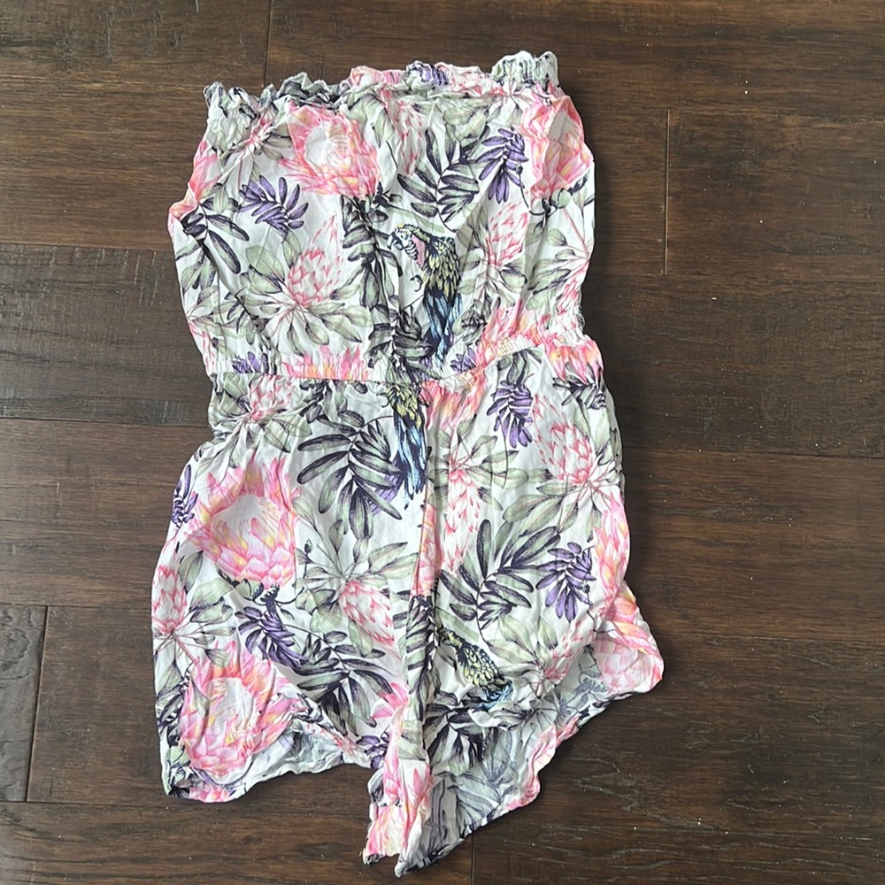 H&M white multi color floral short romper in US size 4